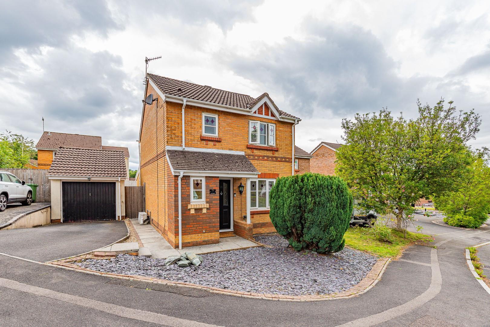 Heol Ysgubor, Castle View,, CF83 1SR